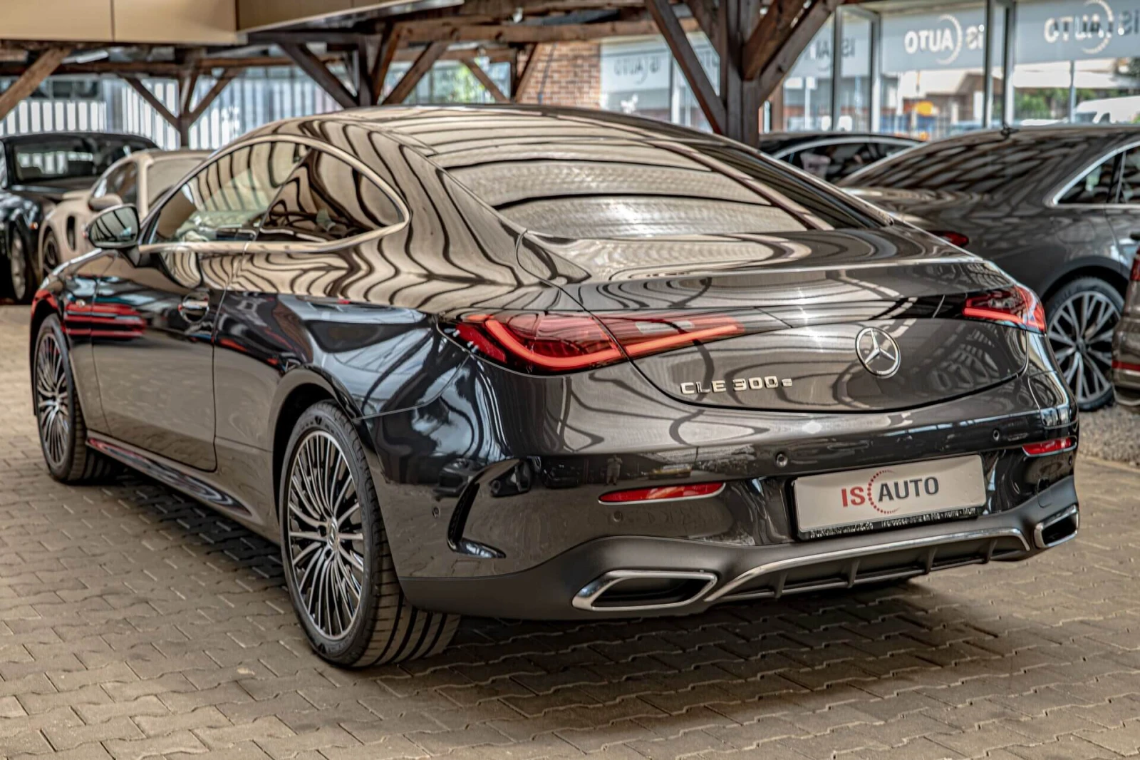 Mercedes-Benz CLE 300 Plug in Hybrid/AMG Line/Ambient/Подгрев/Memory/MBU, снимка 5 - Автомобили и джипове - 55191041