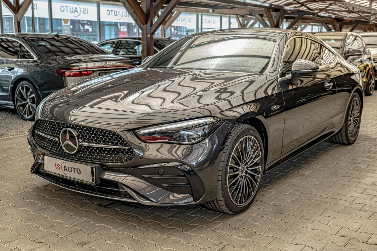 Mercedes-Benz CLE 300 Plug in Hybrid/AMG Line/Ambient/Подгрев/Memory/MBU, снимка 3 - Автомобили и джипове - 55191041