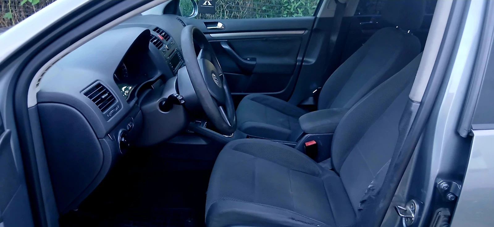 VW Golf 1.9 TDI 4x4 , снимка 12 - Автомобили и джипове - 55302721