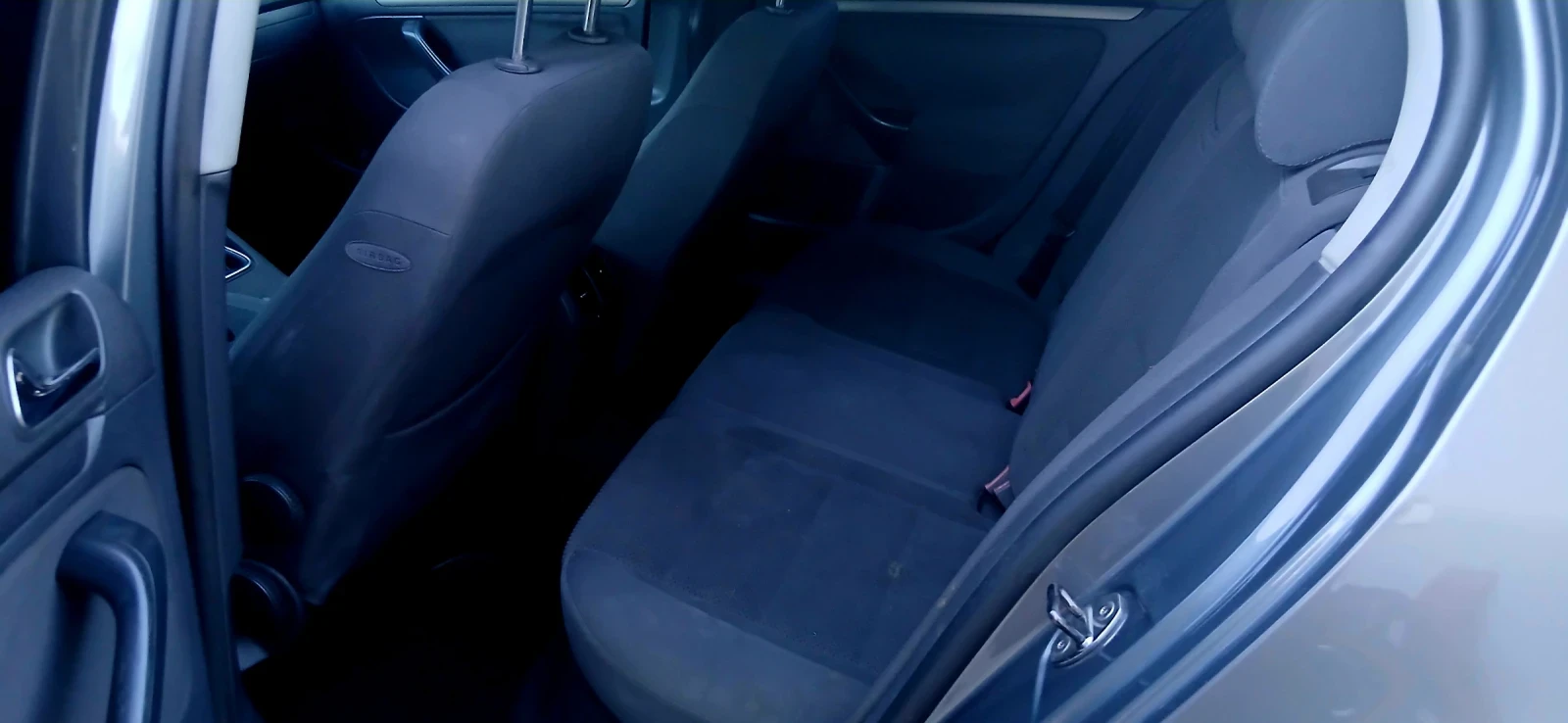 VW Golf 1.9 TDI 4x4 , снимка 14 - Автомобили и джипове - 55302721