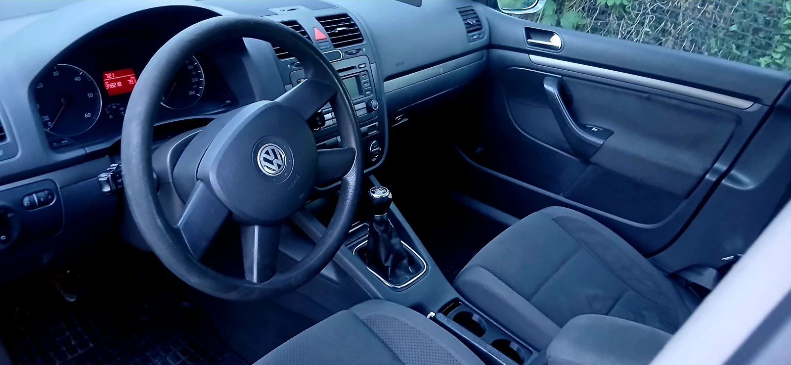 VW Golf 1.9 TDI 4x4 , снимка 11 - Автомобили и джипове - 55302721