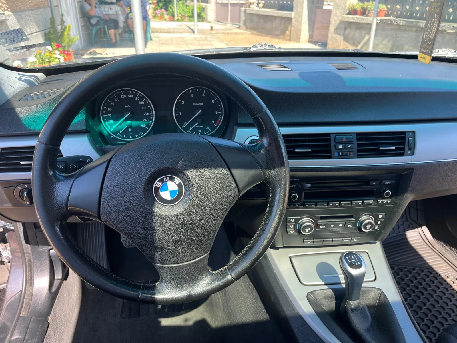 BMW 318 E90, снимка 5 - Автомобили и джипове - 55420298
