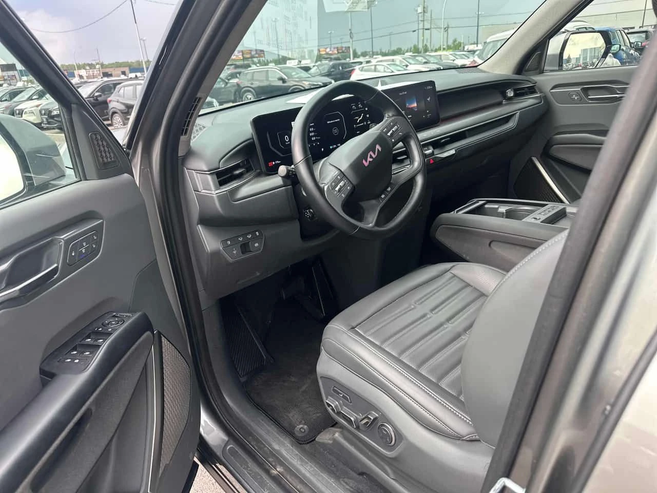 Kia EV9 /360/���������/���������/����������  | Mobile.bg � ����������� 5