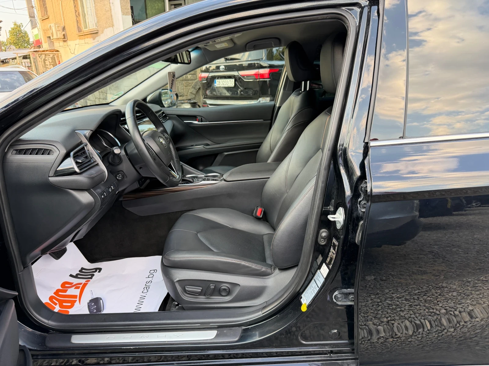 Toyota Camry 2.5 LUXURY , снимка 9 - Автомобили и джипове - 55590981