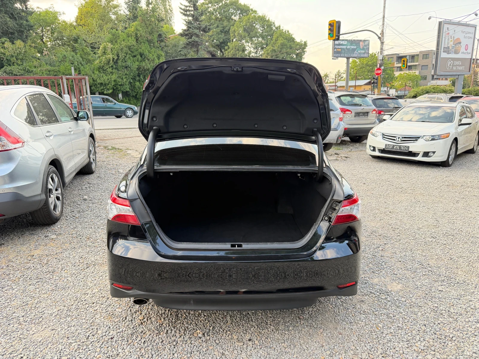 Toyota Camry 2.5 LUXURY , снимка 16 - Автомобили и джипове - 55590981