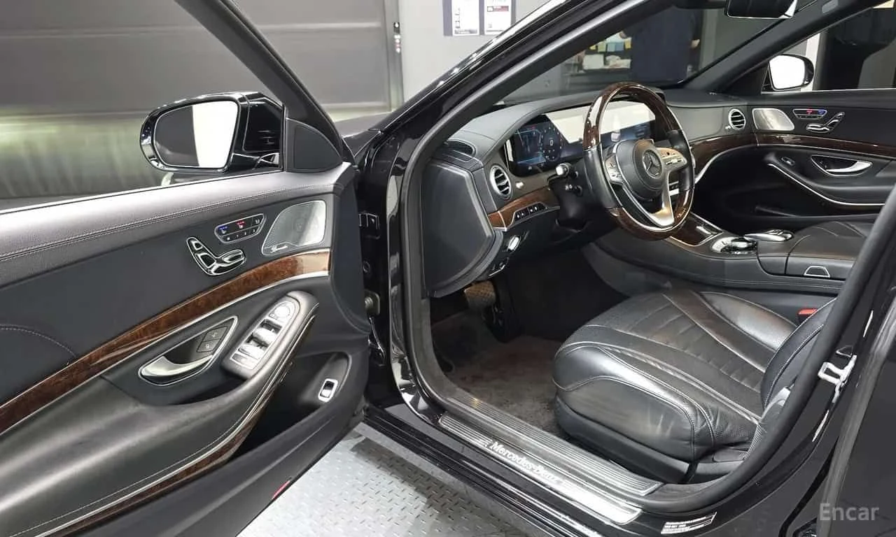 Mercedes-Benz S 560 LONG /ОБДУХВАНЕ/ПАНОРАМА/ДИСТРОНИК/360, снимка 10 - Автомобили и джипове - 55684076