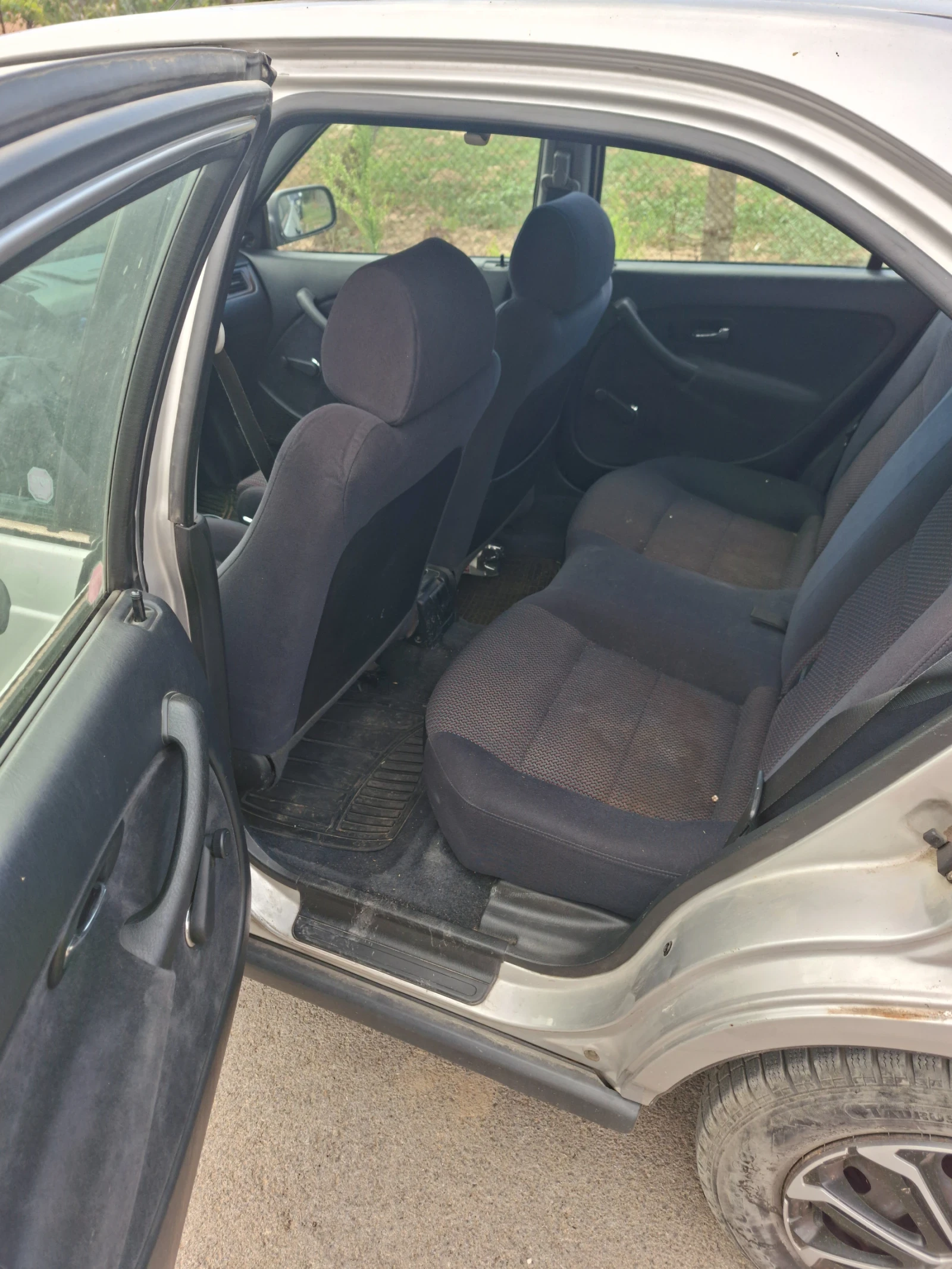 Honda Civic 1.4, снимка 5 - Автомобили и джипове - 55776197