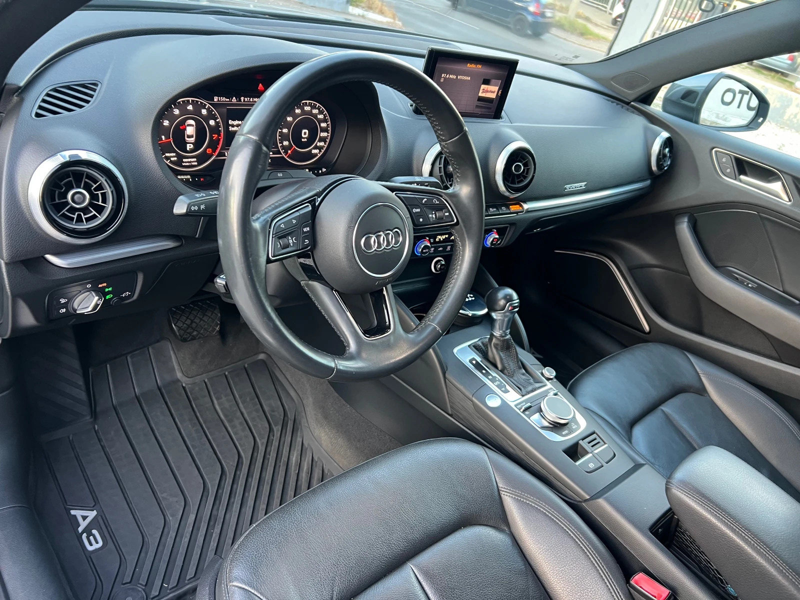 Audi A3 2.0 TFSI S-LINE , снимка 11 - Автомобили и джипове - 55811877