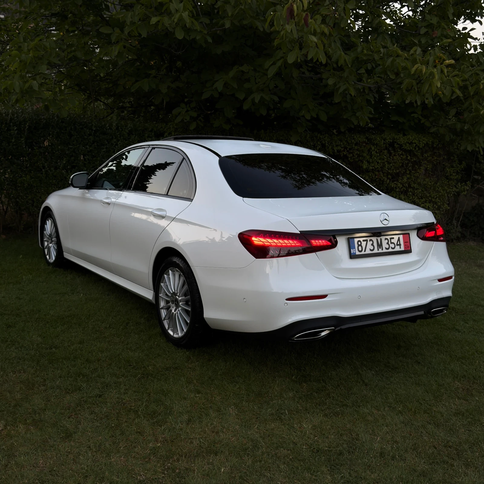 Mercedes-Benz E 350 4Matic/AMG/Facelift, снимка 6 - Автомобили и джипове - 55932703