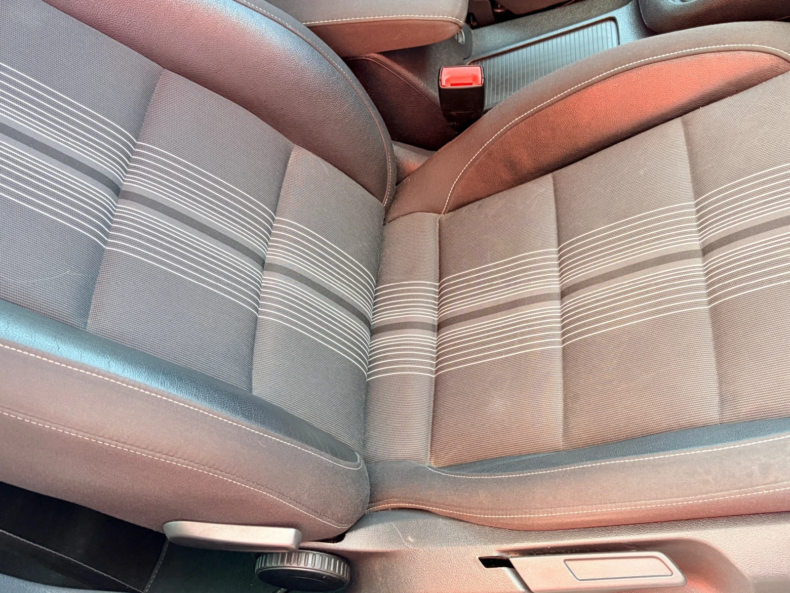 VW Golf, снимка 14 - Автомобили и джипове - 55999094