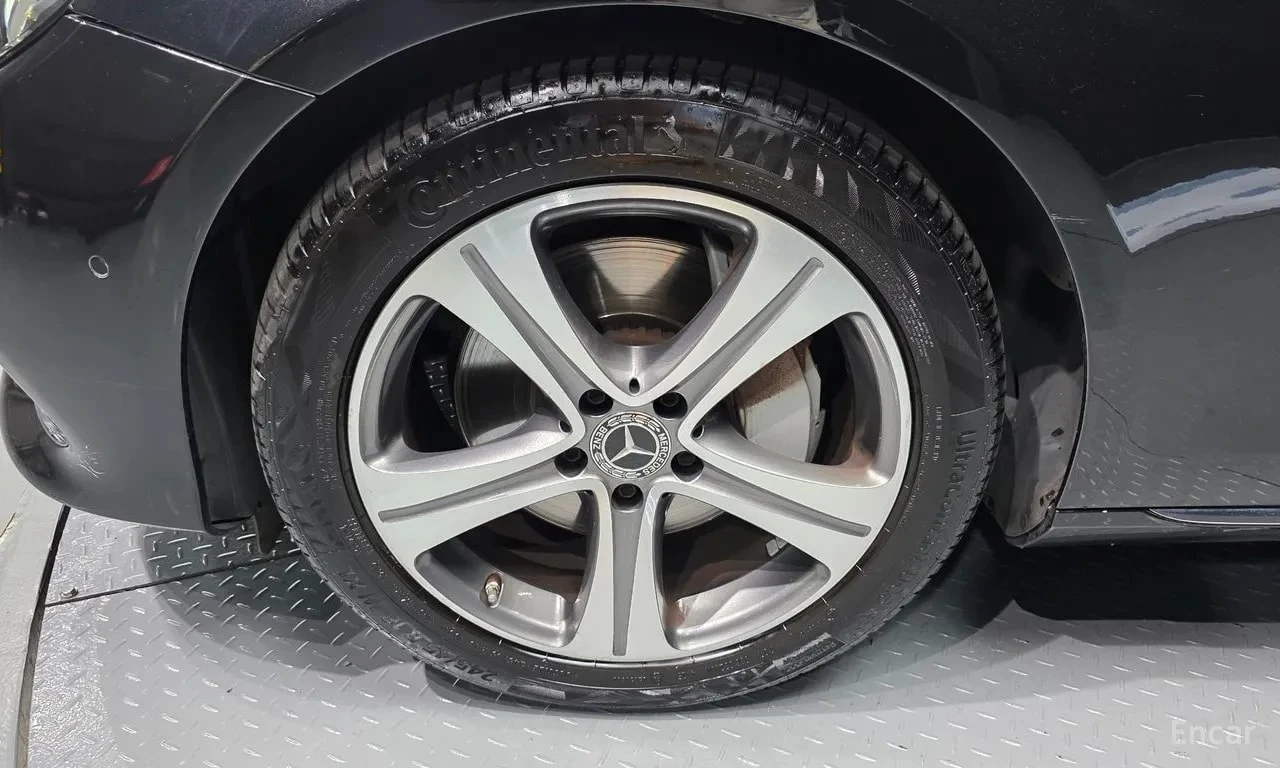 Mercedes-Benz E 300 * E300 Avantgarde * ЦЕНА ДО БГ, снимка 16 - Автомобили и джипове - 56129764