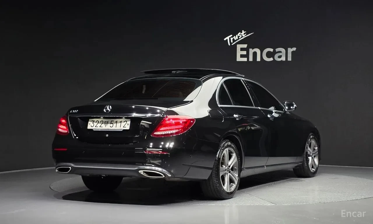 Mercedes-Benz E 300 * E300 Avantgarde * ЦЕНА ДО БГ, снимка 2 - Автомобили и джипове - 56129764