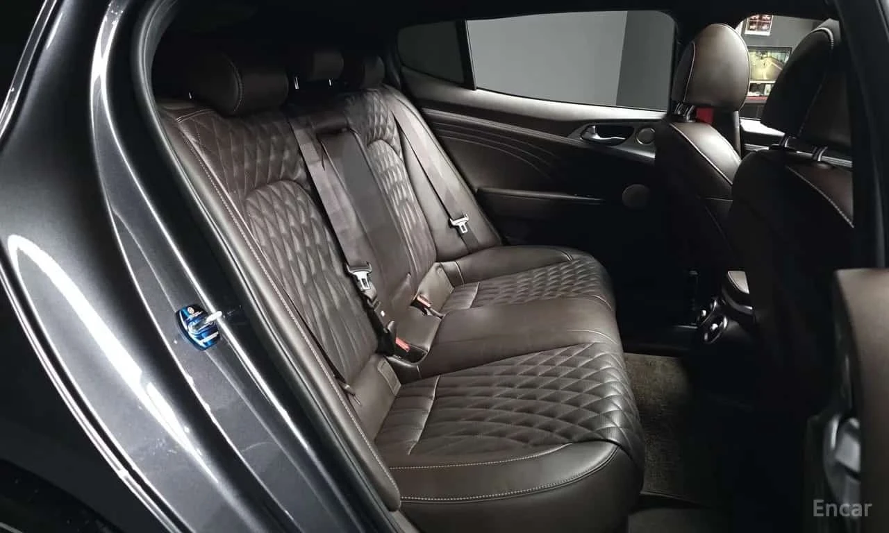 Kia Stinger 3.3 GT AWD | ����� �� ����������� | Mobile.bg � ����������� 12