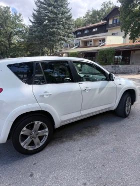 Toyota Rav4 2.2 D-4D, снимка 4