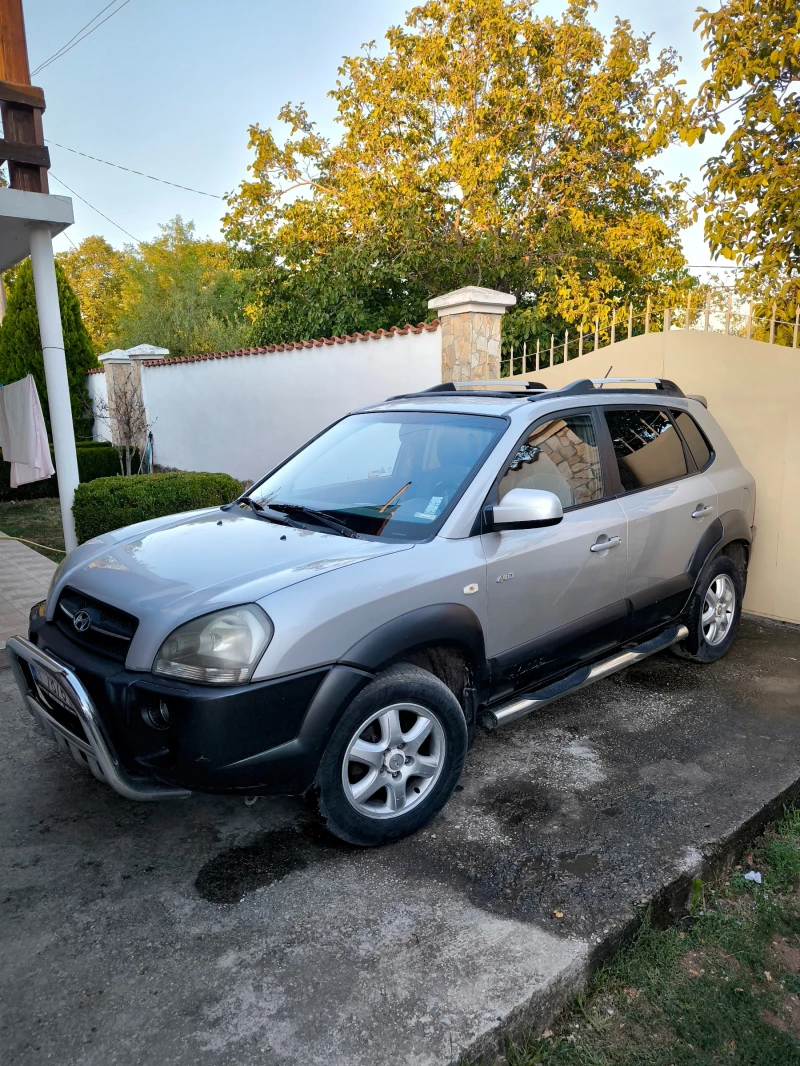 Hyundai Tucson, снимка 4 - Автомобили и джипове - 52647425