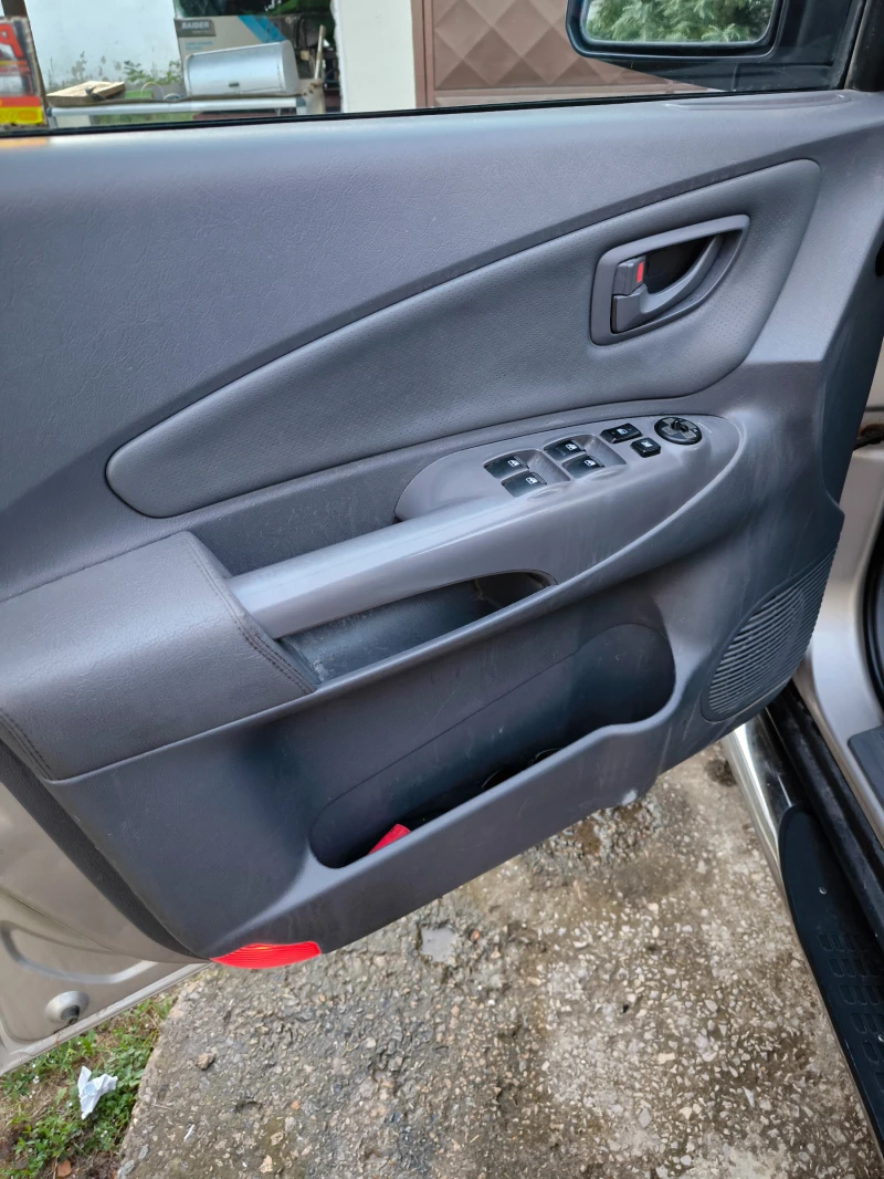 Hyundai Tucson, снимка 9 - Автомобили и джипове - 52647425