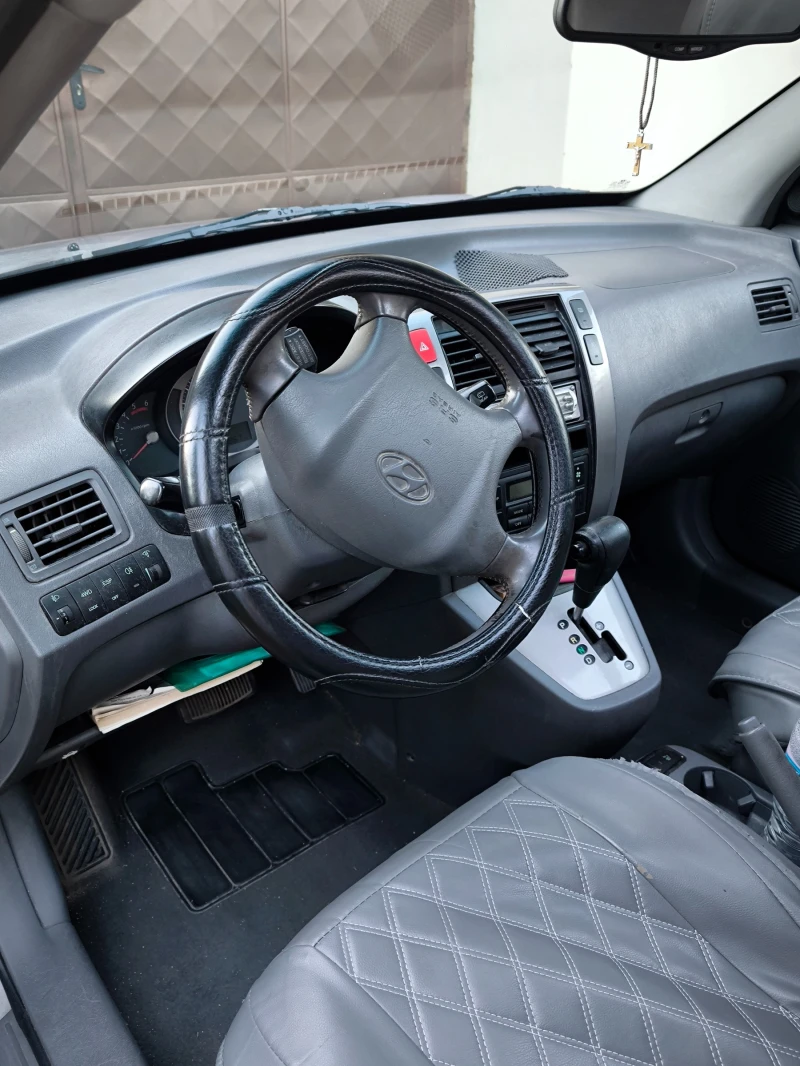 Hyundai Tucson, снимка 7 - Автомобили и джипове - 52647425