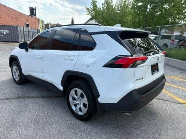 Toyota Rav4 * LE AWD * * CAMERA BLUETOOTH CARPLAY NO ACCIDENTS, снимка 3 - Автомобили и джипове - 54930738
