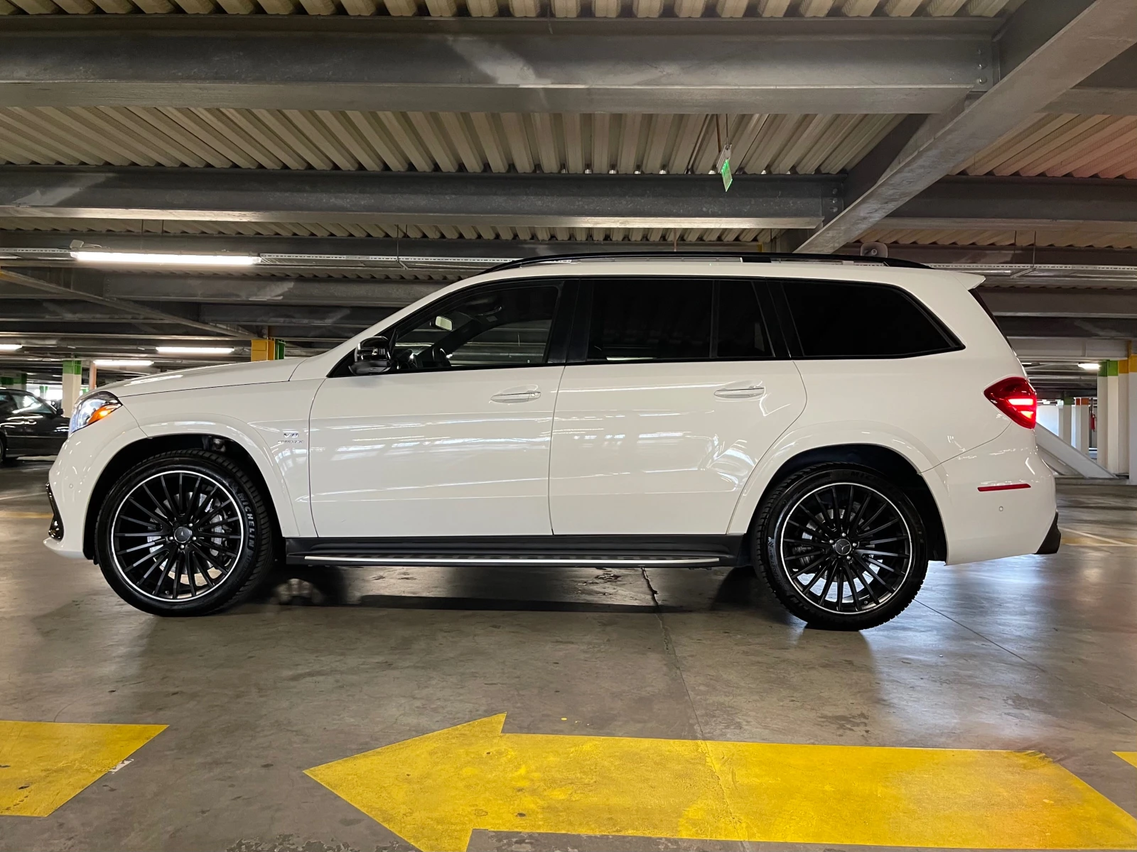 Mercedes-Benz GLS 63 AMG  - изображение 3