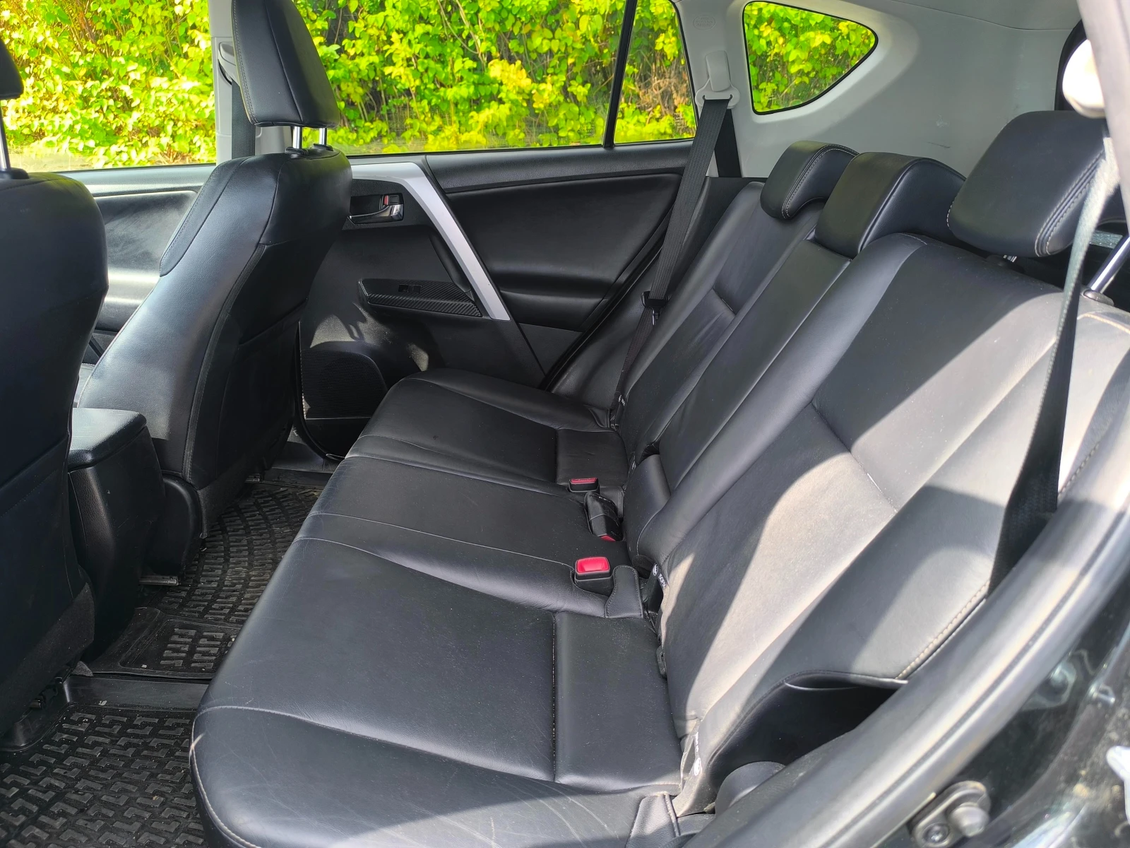 Toyota Rav4  - изображение 8