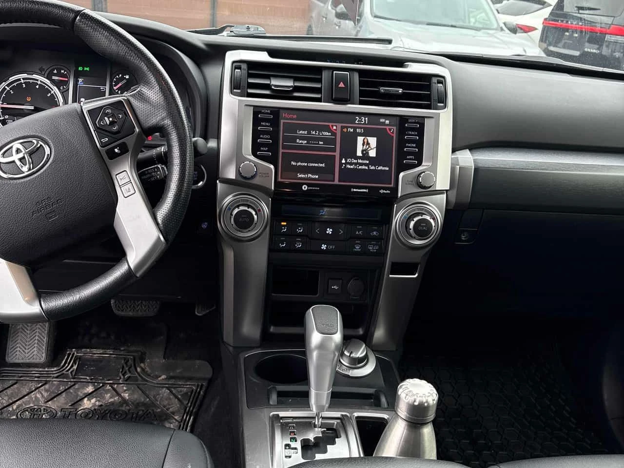 Toyota 4runner | 4WD | DISTRONIC | ПОДГРЕВ | ШИБИДАХ |  , снимка 9 - Автомобили и джипове - 54629097