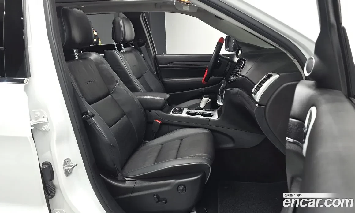 Jeep Grand cherokee 3.6 SUMMIT HARMON KARDON/PANORAMA/360CAM, снимка 10 - Автомобили и джипове - 55525669
