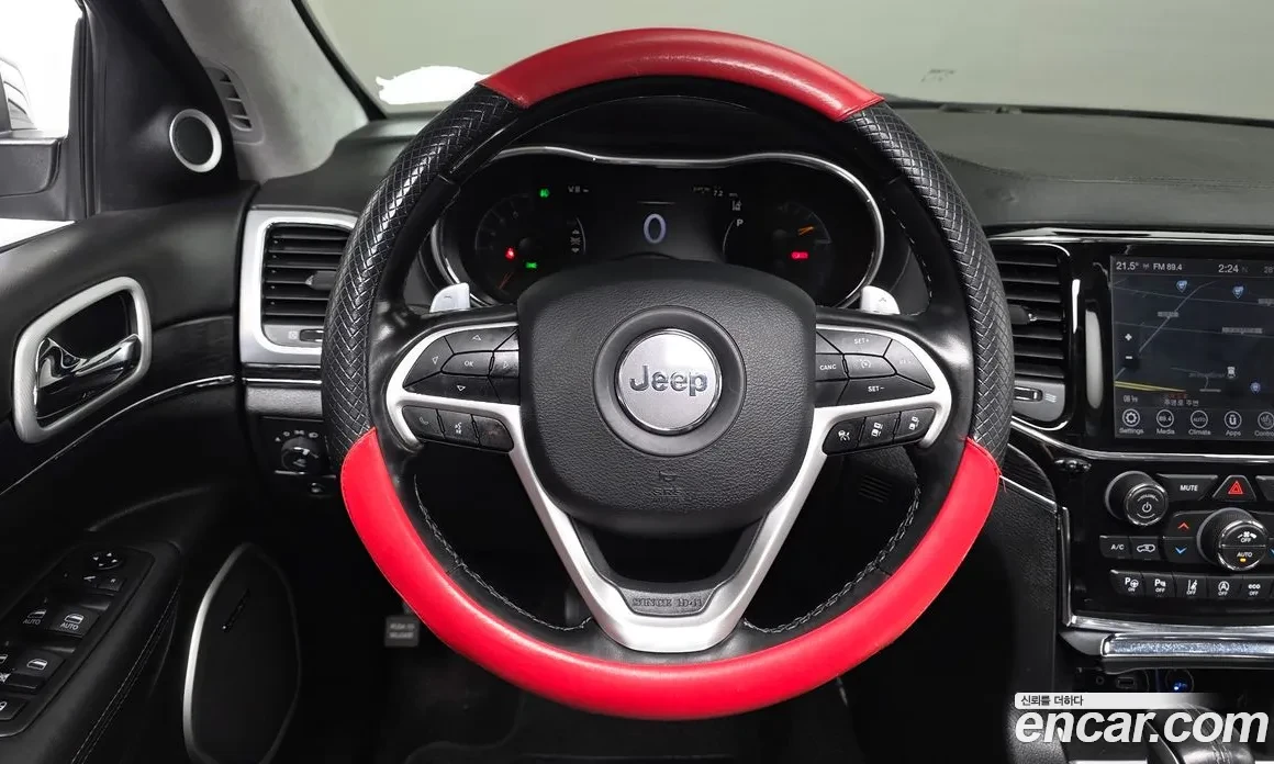 Jeep Grand cherokee 3.6 SUMMIT HARMON KARDON/PANORAMA/360CAM, снимка 12 - Автомобили и джипове - 55525669
