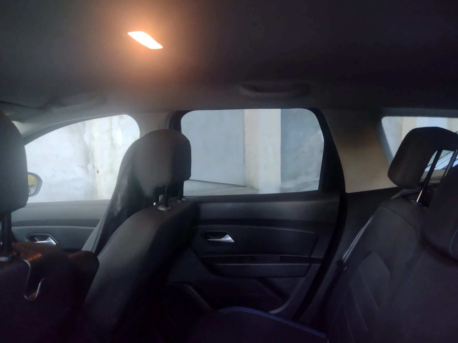 Dacia Duster, снимка 9 - Автомобили и джипове - 55544242