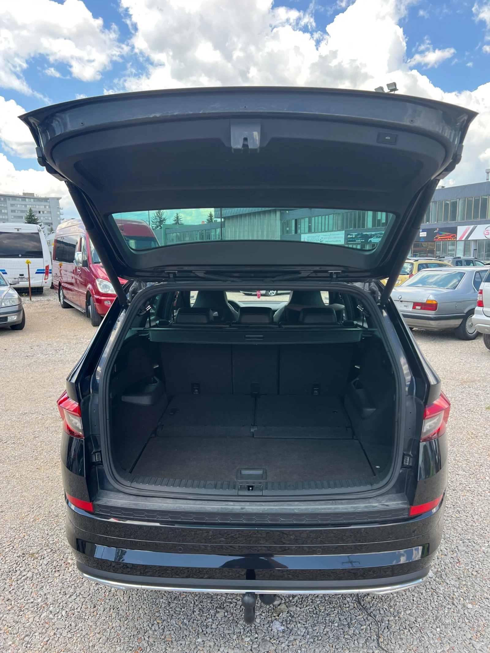 Skoda Kodiaq SPORTLINE / 7 местен, снимка 7 - Автомобили и джипове - 55596153