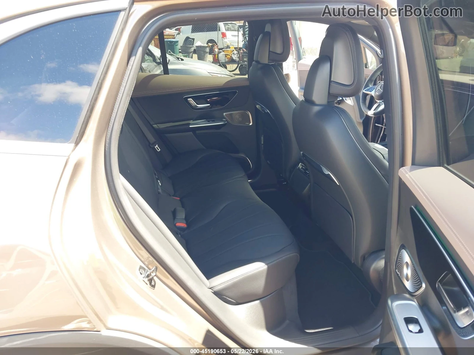 Mercedes-Benz EQE SUV* 320+ * Burmester* Пано* НОВА* Цена до БГ, снимка 11 - Автомобили и джипове - 55816432