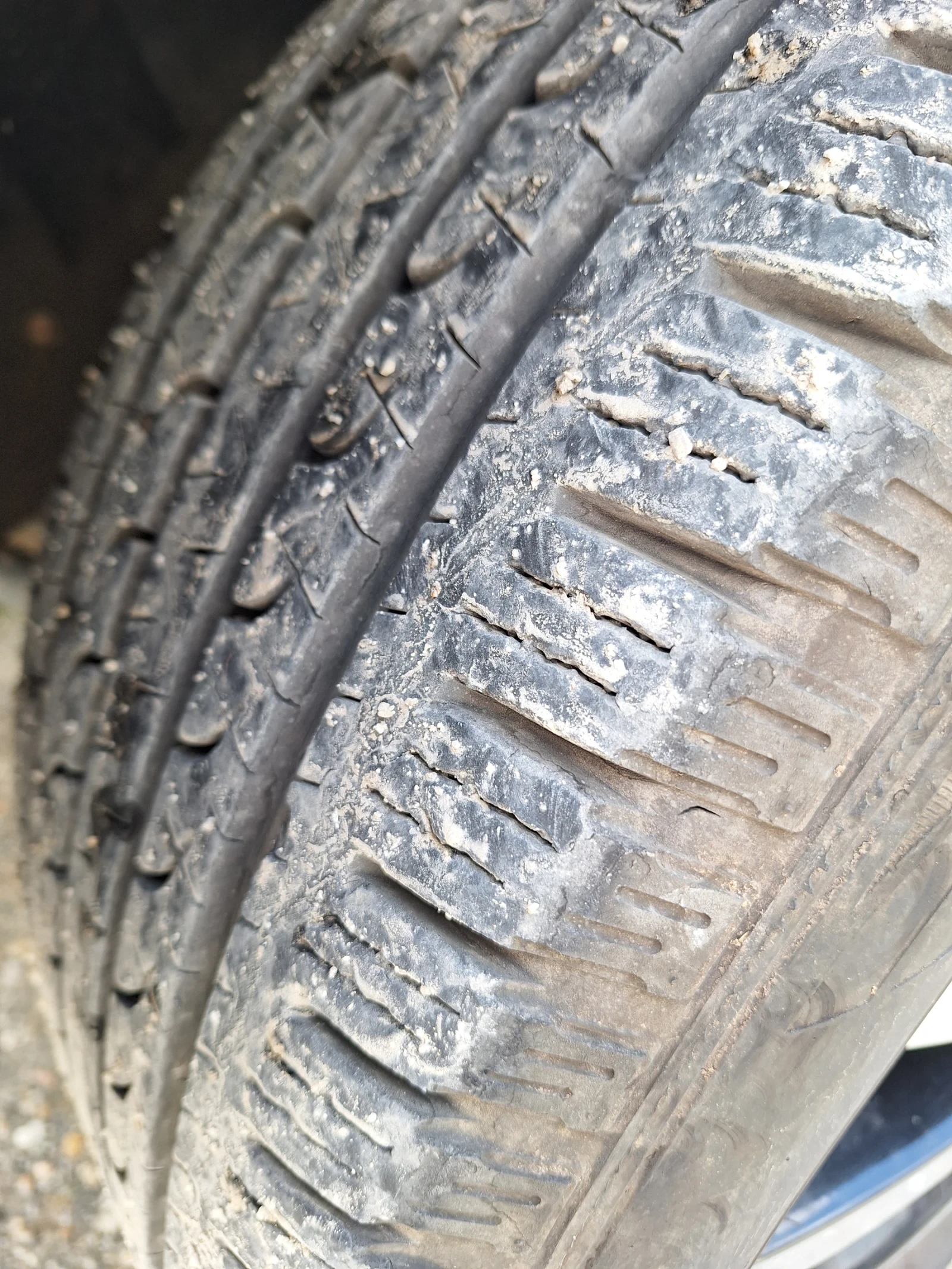 VW Touareg, снимка 13 - Автомобили и джипове - 56204784