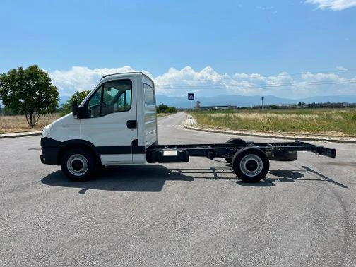 Iveco Daily 35S15 3.5T/B KAT * КЛИМА ПЕРФЕКТЕН, снимка 7 - Бусове и автобуси - 56215109