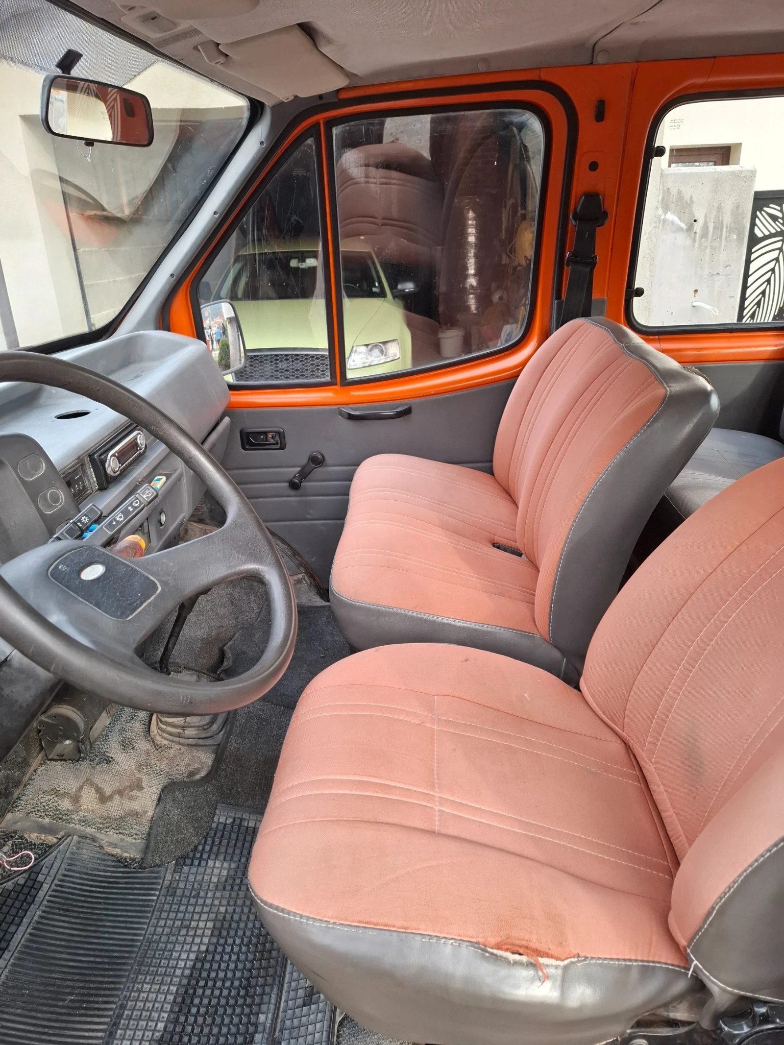 Ford Transit 2.0 газ/бензин, снимка 6 - Бусове и автобуси - 54219753