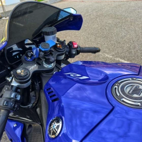 Yamaha YZF-R1, снимка 12