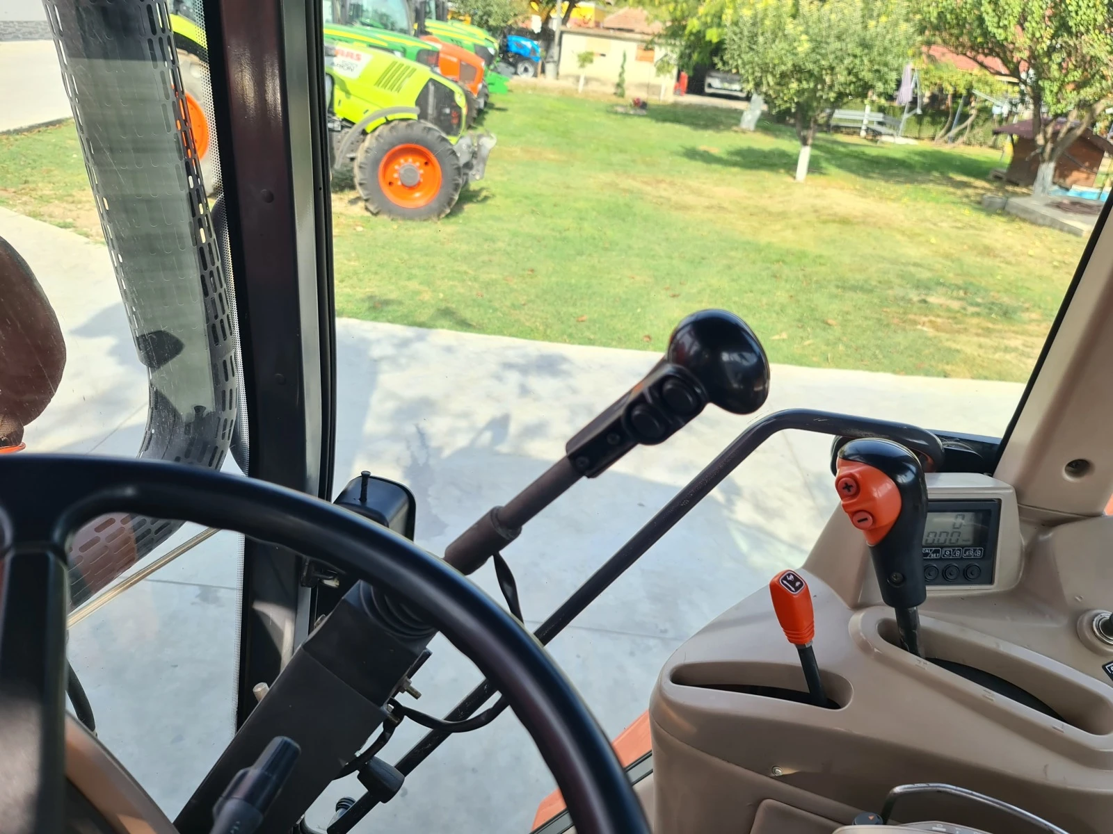  Kubota 128X | Mobile.bg   11