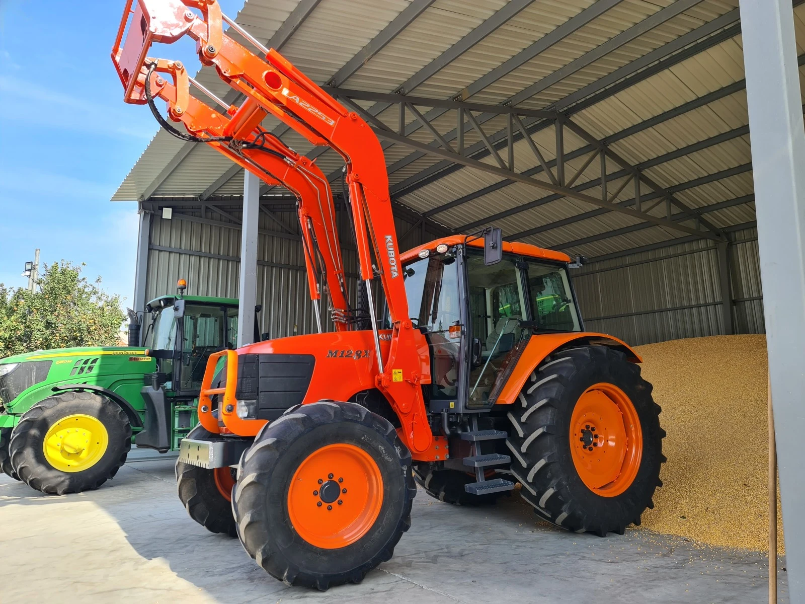 Трактор Kubota М128X | Mobile.bg — изображение 1