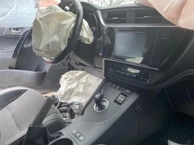 Toyota Auris 1.8i 2ZR-FXE HIBRID, снимка 12