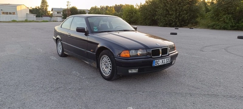 BMW 320, снимка 8 - Автомобили и джипове - 47330657