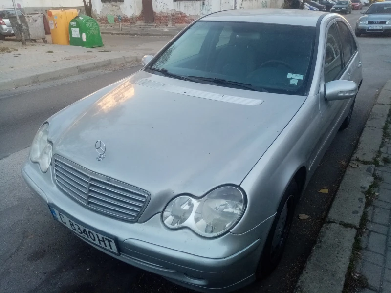 Mercedes-Benz C 180 1.8 ГАЗ, снимка 1 - Автомобили и джипове - 47131357