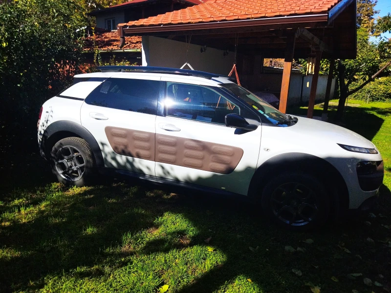 Citroen C4 Cactus, снимка 2 - Автомобили и джипове - 48112027