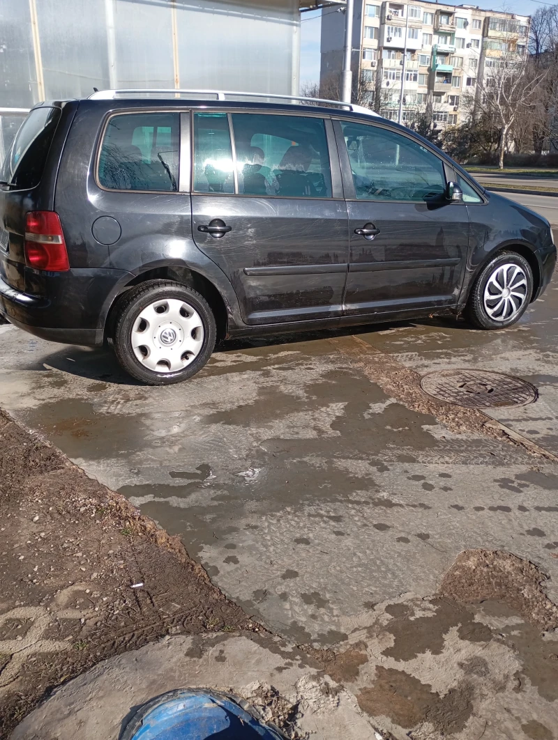 VW Touran 2.0tdi 140kc, снимка 5 - Автомобили и джипове - 48904908