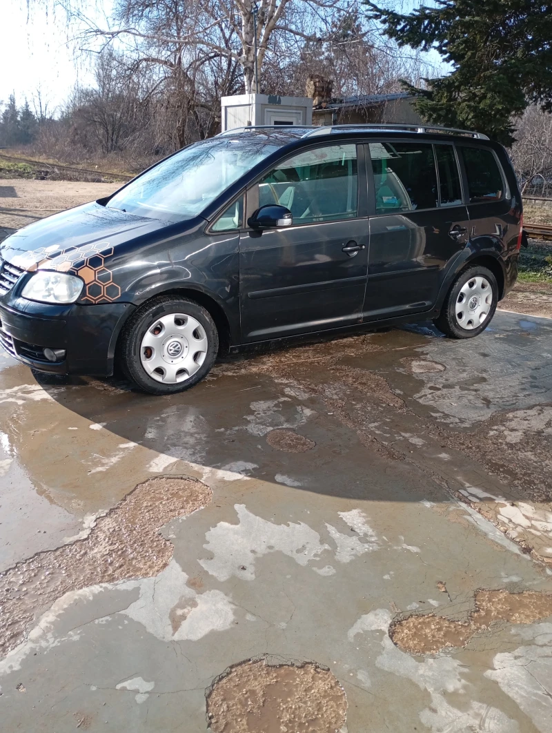 VW Touran 2.0tdi 140kc, снимка 3 - Автомобили и джипове - 48904908