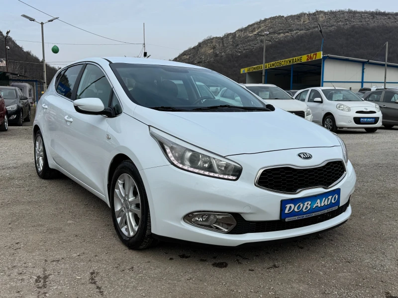 Kia Ceed 1.6CRDI-110К.С-CAMERA-LED, снимка 8 - Автомобили и джипове - 49137830