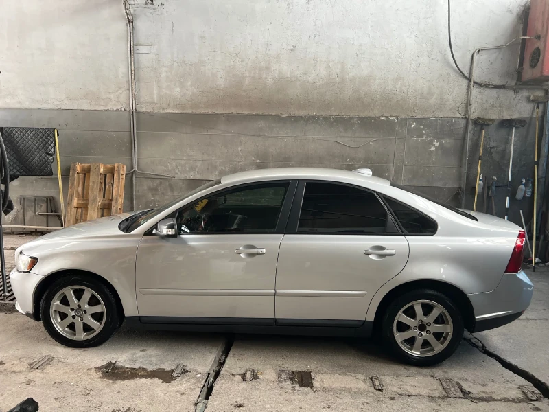 Volvo S40, снимка 2 - Автомобили и джипове - 49321823