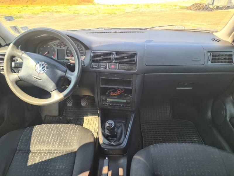 VW Golf, снимка 7 - Автомобили и джипове - 52642274