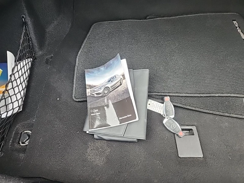 Mercedes-Benz C 400 AMG* MB-TEX* BURMASTER* KEYLESS GO* 2 КЛЮЧА, снимка 11 - Автомобили и джипове - 53108888