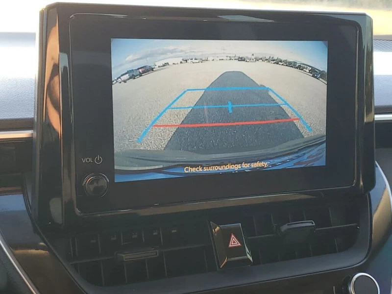 Toyota Corolla !LE FWD!* АвтоКредит* Цена до БГ* , снимка 10 - Автомобили и джипове - 53458930