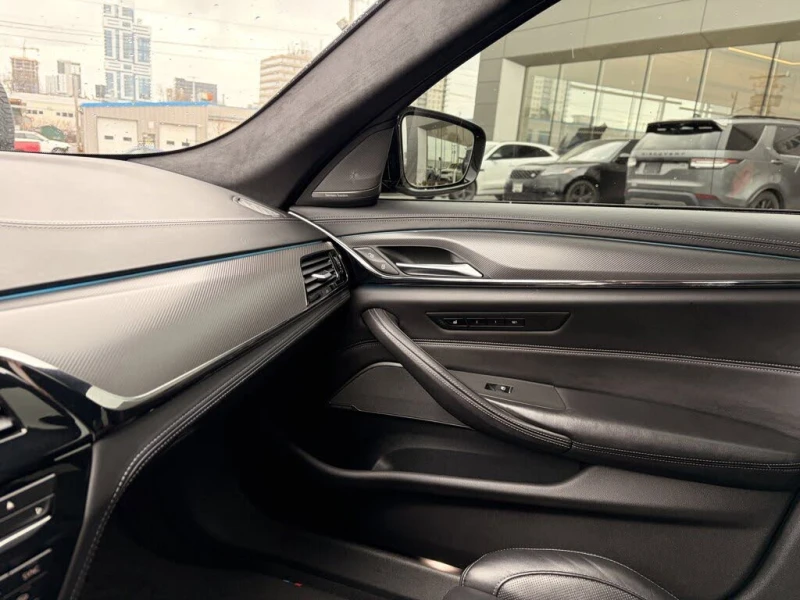 BMW M5 HARMAN/KARDON| ВАКУУМ| МАСАЖ| HEAD UP| 360, снимка 15 - Автомобили и джипове - 53597538