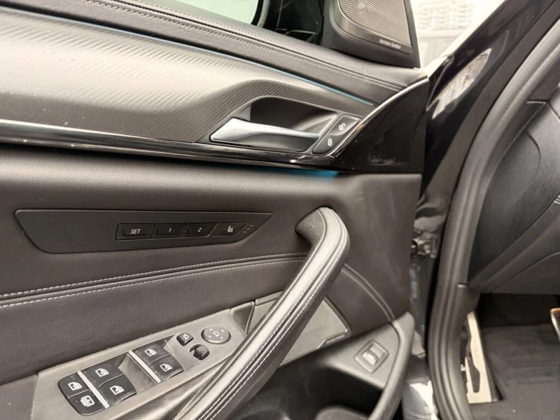 BMW M5 HARMAN/KARDON| ВАКУУМ| МАСАЖ| HEAD UP| 360, снимка 14 - Автомобили и джипове - 53597538