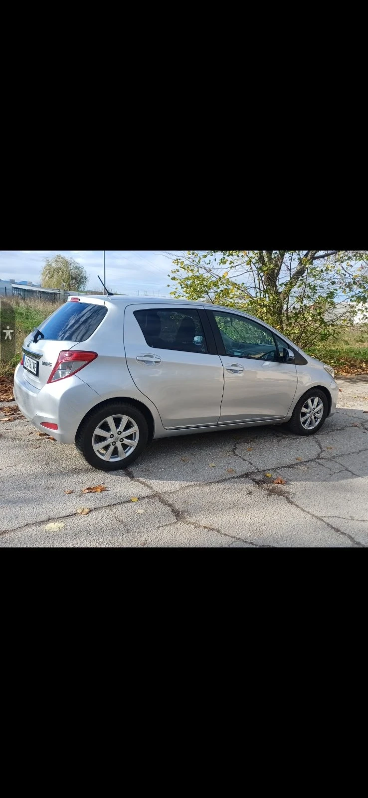 Toyota Yaris 1, 4 дизел , снимка 12 - Автомобили и джипове - 52512621